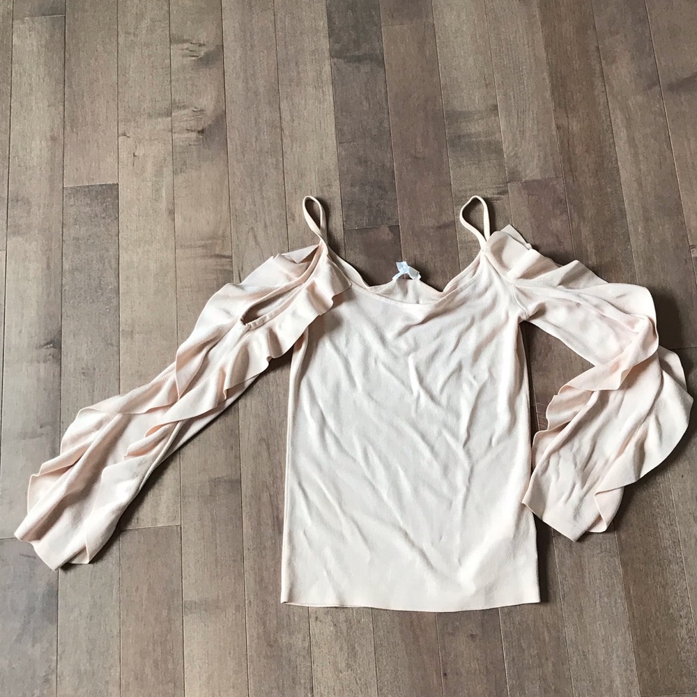 Cap-sleeve shirt